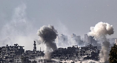 İsrail, Suriye'yi vurdu! 36 ölü, 50 yaralı