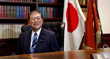 Japonya Başbakanı trafiğe takıldı: APEC Zirve'sinin aile fotoğrafına katılamadı