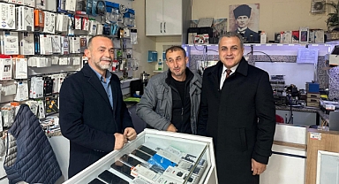 Küçükçekmece Kaymakamı Mustafa Anteplioğlu,Esnaf ziyaretleri devam ediyor.