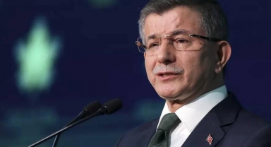 Ahmet Davutoğlu'ndan Önemli Mesaj: “Devletimize Destek Tarihi Bir Görevdir”