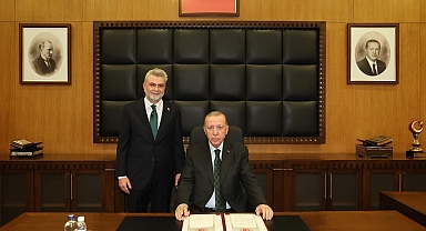 Cumhurbaşkanı Erdoğan, Kahramanmaraş Büyükşehir Belediyesini ziyaret etti