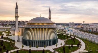 İstanbul Havalimanı'ndaki camide ibadetin ücretli olduğu iddiasına yalanlama: