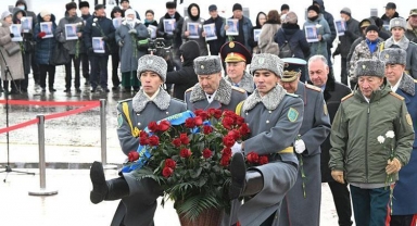 Kazakistan'da bağımsızlığın yıl dönümü: Tokayev'den anlamlı mesaj