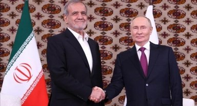 Putin'den Pezeşkiyan'a Suriye telefonu