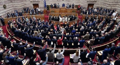 Yunanistan'da büyüme adımları: Parlamento onayladı