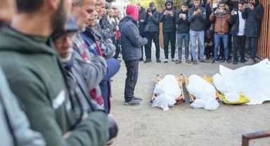 Çadırkenti ve hastaneleri hedef aldı: İsrail yine ölüm saçtı