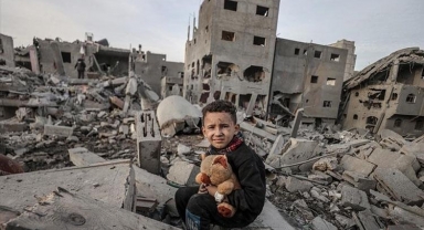 Dünyanın gözü Gazze'de: Ateşkesin ardından Hamas ile İsrail arasında rehine takası başladı