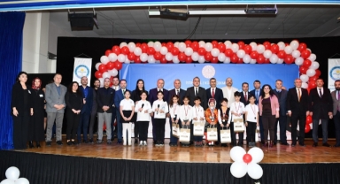 Halkalı Cumhuriyet İlkokulu'nda Karne Heyecanı ve Okuma Bayramı Coşkusu