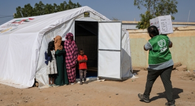 İHH, Sudan'a 161 konteyner yardım malzemesi ulaştırdı