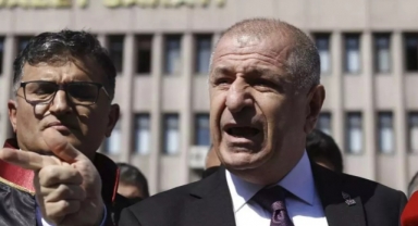 Ümit Özdağ, Cumhurbaşkanına Hakaret Soruşturmasında Tutuklama Talebiyle Mahkemeye Sevk Edildi