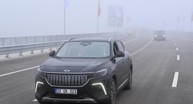 Bakan Uraloğlu Yunanistan'a kolay ulaşım adına açılan yeni yolu TOGG ile test etti