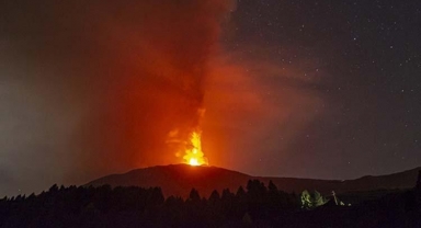 Etna Yanardağı'nda korkutan hareketlilik