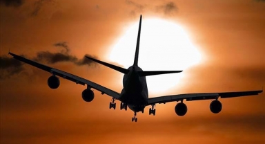 Havada panik: Pilot bayıldı