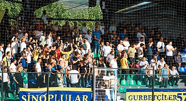 Küçükçekmece Sinopspor'a Deplasmanda takım taraftarlarının stada alınmamasına  Büyük Tepki!