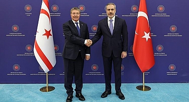 Dışişleri Bakanı Hakan Fidan KKTC Başbakanı ile görüştü