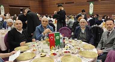 Küçükçekmece Müftüsü Hasan Hüseyin Palabıyık Konyalı öğrencilerle İftarda Buluştu