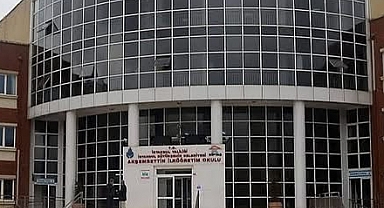 Başakşehir'de Devlet Okulunda Skandal İddialar.Müdür Yardımcısı Tüm Suçlamaları Reddetti