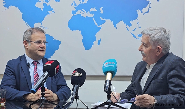E5 Global Kurucusu Hakan Berktaş 2025 Mobilya Sektörü Raporunda nokta atışlar yaptı.