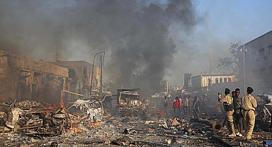 El Kaide'ye bağlı teröristler Somali'de bir şehri işgal etti: Hükümet güçleri geri çekildi