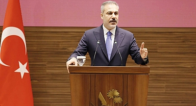 Fidan’dan Katar’da Suriye mesajı: ‘DEAŞ nasıl çıktıysa PKK da çıkacak’