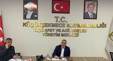 İstanbul'da 6.2 Şiddetindeki Depremin Ardından Küçükçekmece Kaymakamlığı Kriz Masasında Alarm Durumunda