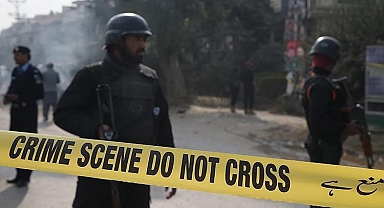 Pakistan'da terör saldırısı: 3 polis hayatını kaybetti, 19 kişi yaralandı