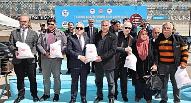 Sivas'ta çiftçilere 285 ton nohut tohumu dağıtıldı