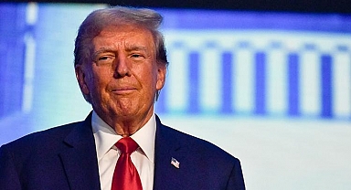 Trump'tan Kanadalılara 'Elli birinci eyalet olun' mesajı