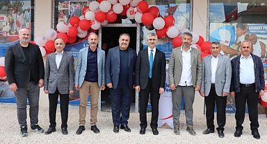 Deniz Feneri Derneği’nden Yüksekova’ya Bayram Sevinci Geçici Giyim Mağazası Açıldı…