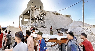 İsrail’in bombaları annenin yüreğine düştü... 10 çocuğundan 9’u saldırıda öldü