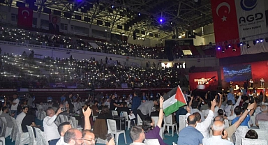 Konya’da İstanbul’un Fethi Coşkusu: Binlerce Kişi Fetih Programında Buluştu