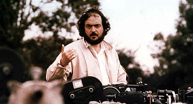 Kubrick'in bazı kült filmlerini çektiği evi satışa çıkarıldı