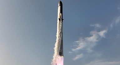 Starship roketinin fırlatması başarısızlıkla sonuçlandı: Havada patlayarak infilak etti