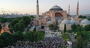 İstanbul'da Bayram Namazı Saat Kaçta Kılınacak? 2025 Kurban Bayramı Namaz Vakti Açıklandı