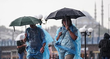 Meteoroloji Uyardı: Sağanak ve Fırtına Yolda, Tedbirli Olun