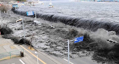 8.8'lik Deprem: Tsunami Dalgaları Tüm Pasifik'i Alarm Durumuna Geçirdi