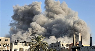 İsrail Gazze'de Bir Okulu Hedef Aldı: 5 Ölü, 10 Yaralı