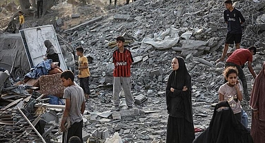 İsrail Gazze’de Katliamı Sürdürüyor: Çadırlara, Yardım Kuyruklarına ve Okullara Saldırı
