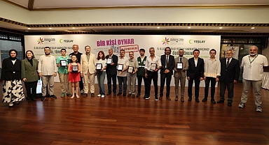 Karikatürle Farkındalık Mesajı: Yeşilay'ın Uluslararası Yarışmasında Kazananlar Belli Oldu