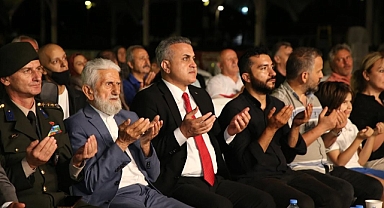 Küçükçekmece'de 15 Temmuz'un 9. Yılında Millet Tek Yürek Oldu