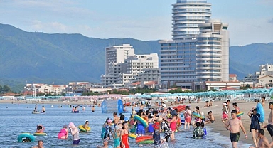 Kuzey Kore’de Bir İlk: Kalma Yarımadası’nda Dev Turizm Kompleksi Açıldı