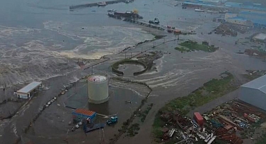Tsunami Felaketi Rusya’yı Vurdu: Dünya Kıyılardan Uzak Durun Diye Uyarıyor