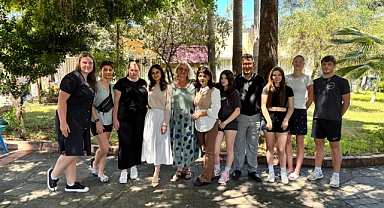 Çekyalı Öğrencilerden Mersin’de Başarılı Yaşlı Bakımı Stajı