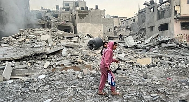 Gazze’ye Umut Havadaydı: Üç Ülkeden Açlıkla Mücadele İçin Ortak Yardım Operasyonu