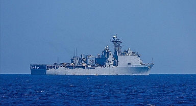 Güney Amerika’da Kriz Büyüyor: ABD Savaş Gemileri Gönderdi, Maduro Rest Çekti