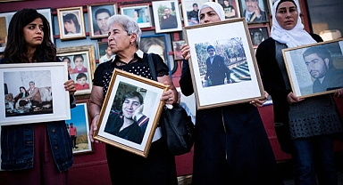 Suriye'de Kayıp Aileleri Adalet Mücadelesini Sürdürüyor