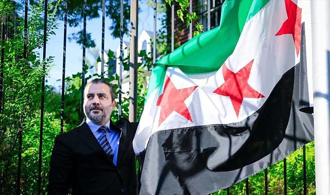 25 Yıl Sonra Bir İlk: Suriye Bayrağı Washington’da Göndere Çekildi