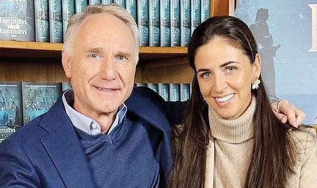 Dan Brown’un Yeni Aşkı Ortaya Çıktı: 27 Yaş Küçük Hollandalı At Binicisi