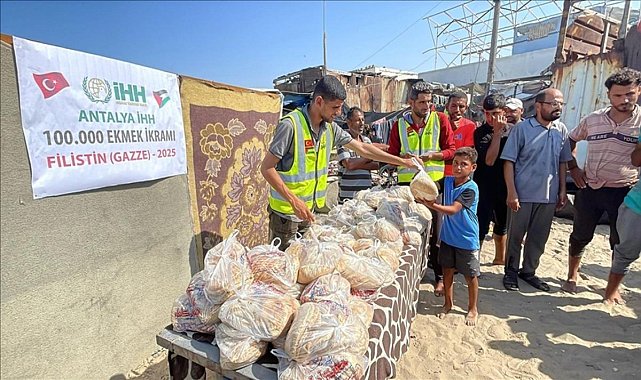 Çocuklara Taze Ekmek, Ailelere Umut: Antalya İHH’dan Anlamlı Yardım