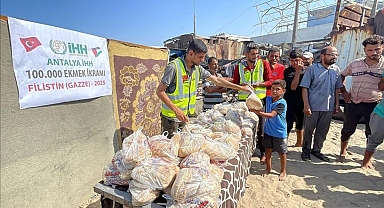 Çocuklara Taze Ekmek, Ailelere Umut: Antalya İHH’dan Anlamlı Yardım